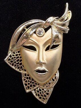 Vintage Large Unsigned Gold Matt Venetian Ladies Face Mask Brooch